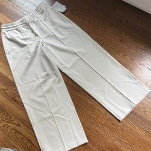 Athleta Women's Cream Endeavor Relaxed Pants